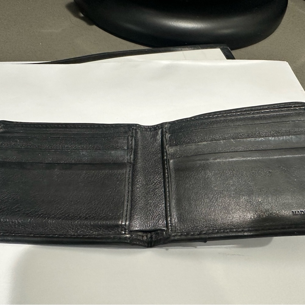 Men’s Burberry Wallet - Picture 2 of 5